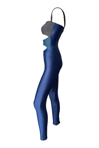 unoa 【Arabesque  blue】Sleeve design A-shape viscose blouse with 3/4 sleeves - Blue - Sz. 40-64