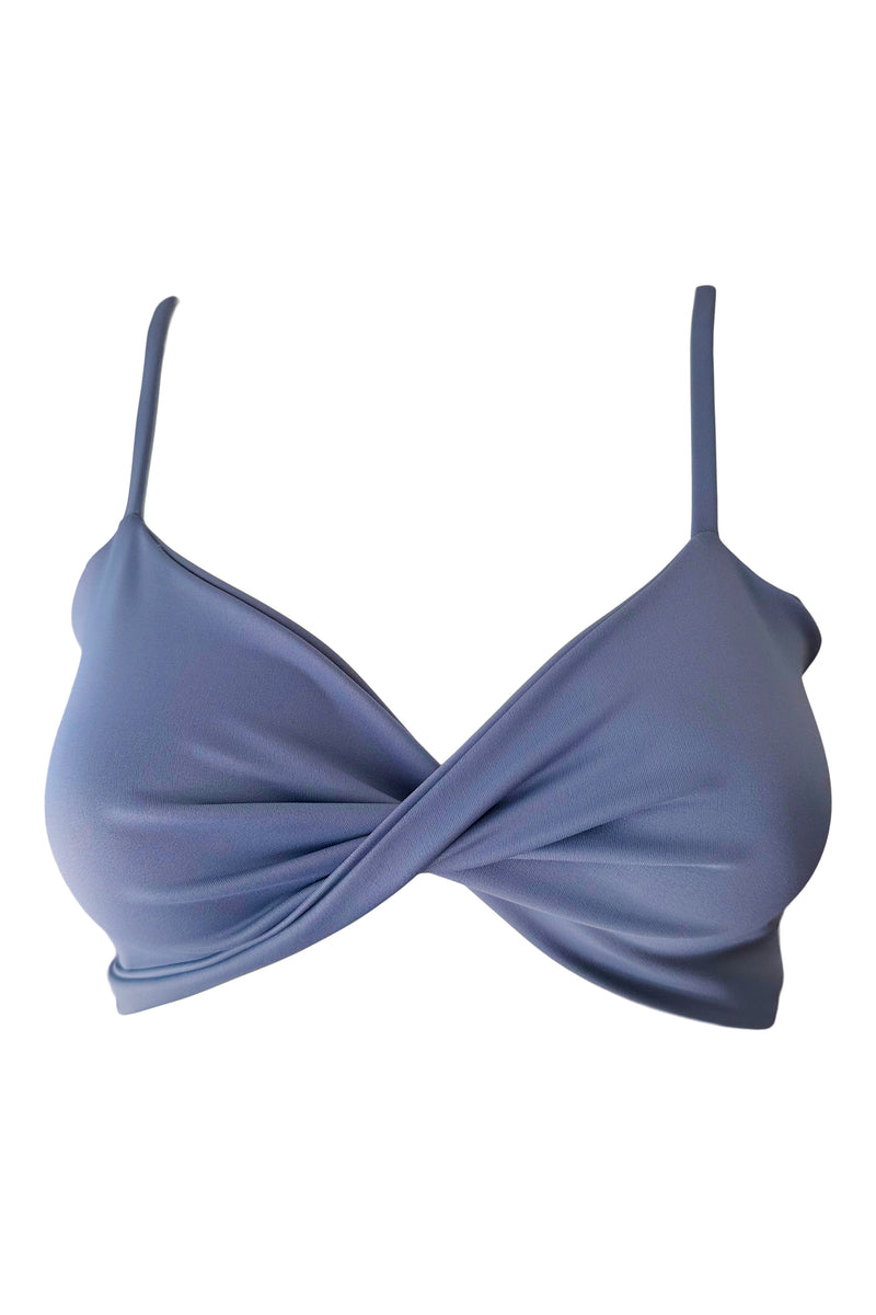 Erika Bra in Déjà vu Blue