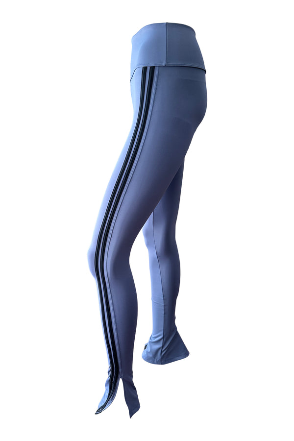 Erika Flare Legging in Déjà vu Blue