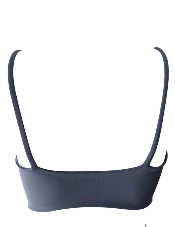 Erika Bra in Déjà vu Blue